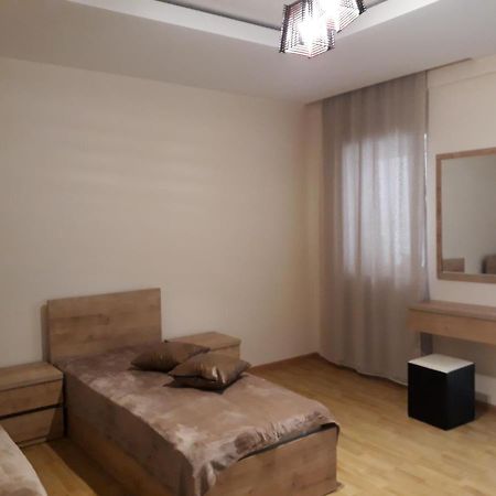 2 Bedroom Apartment In Chugureti Τυφλίδα Εξωτερικό φωτογραφία